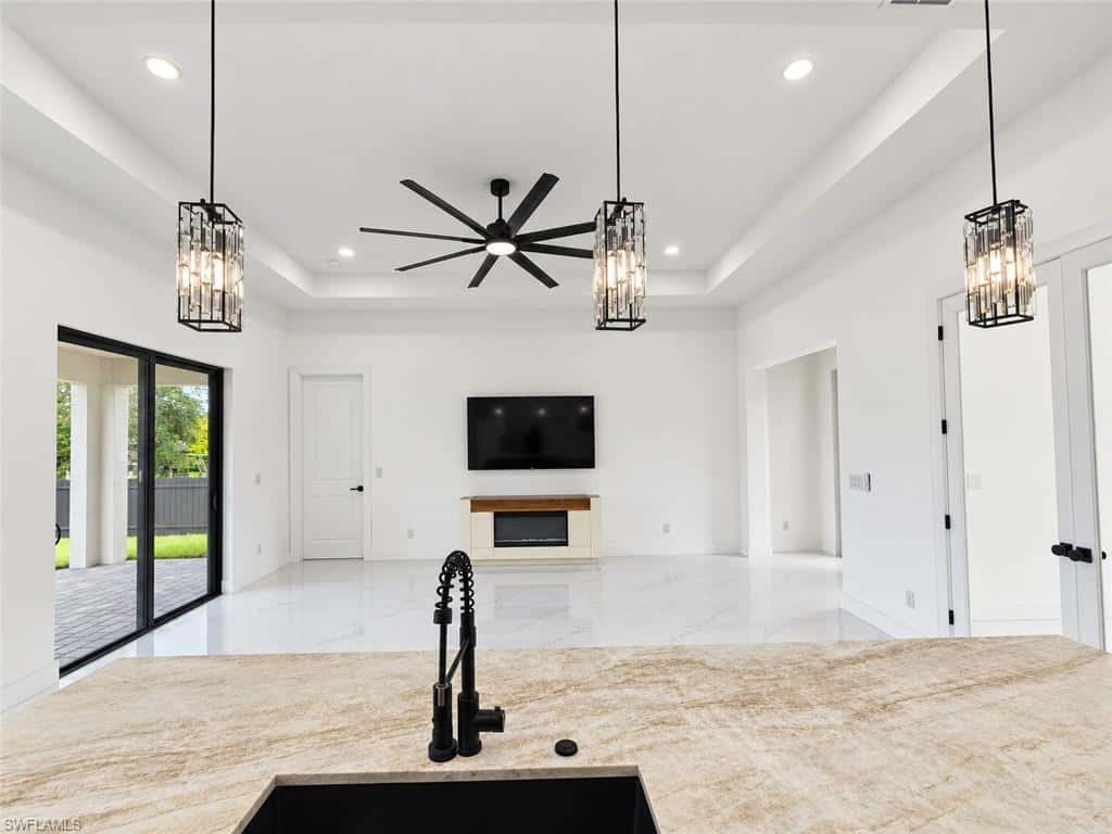 2127 34th Ter, Cape Coral, photo 6