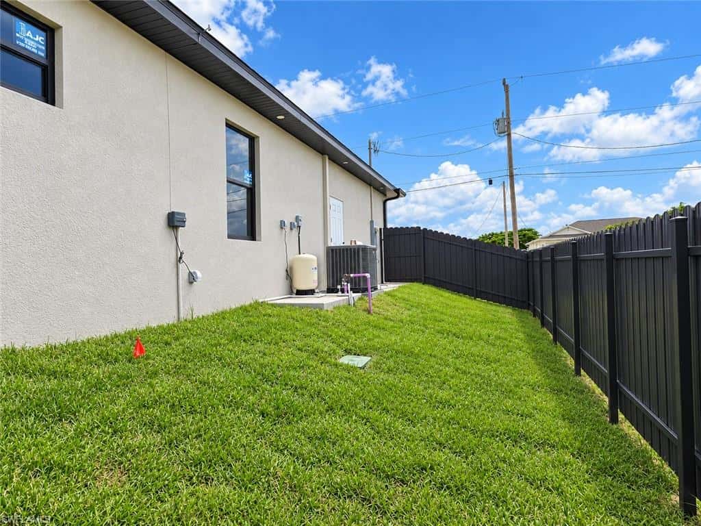 2127 34th Ter, Cape Coral, photo 36