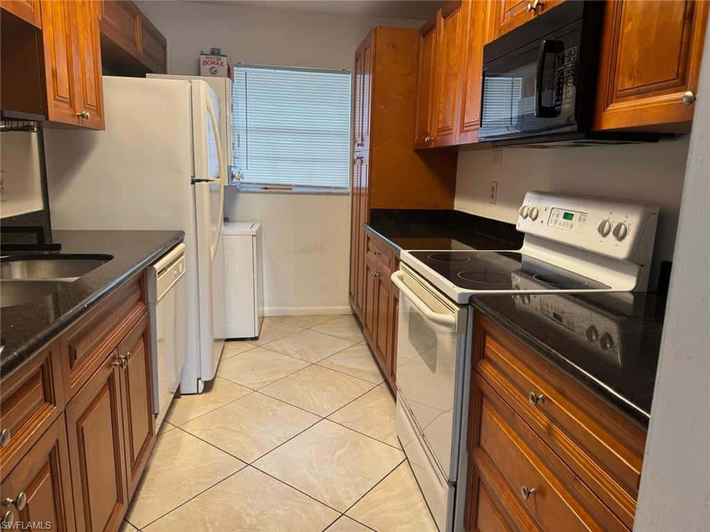 4900 Biscayne Dr #21, Naples, photo 5