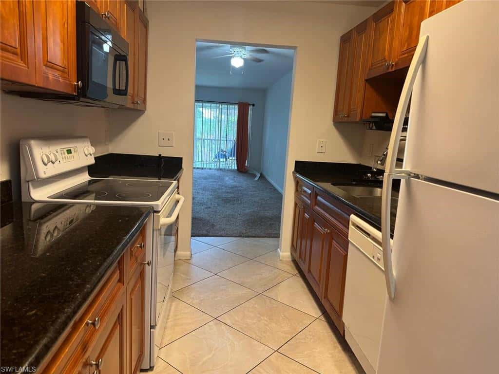 4900 Biscayne Dr #21, Naples, photo 4