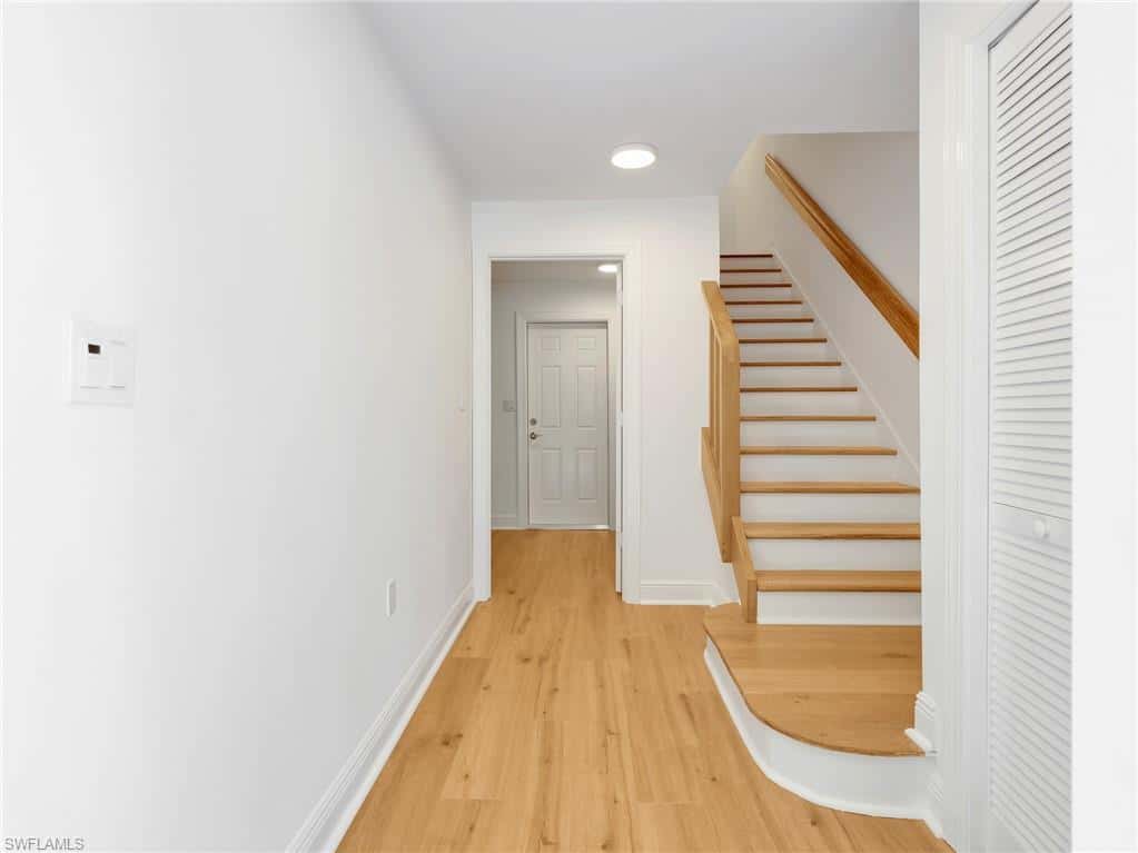 995 9th Ave #5, Naples, photo 4