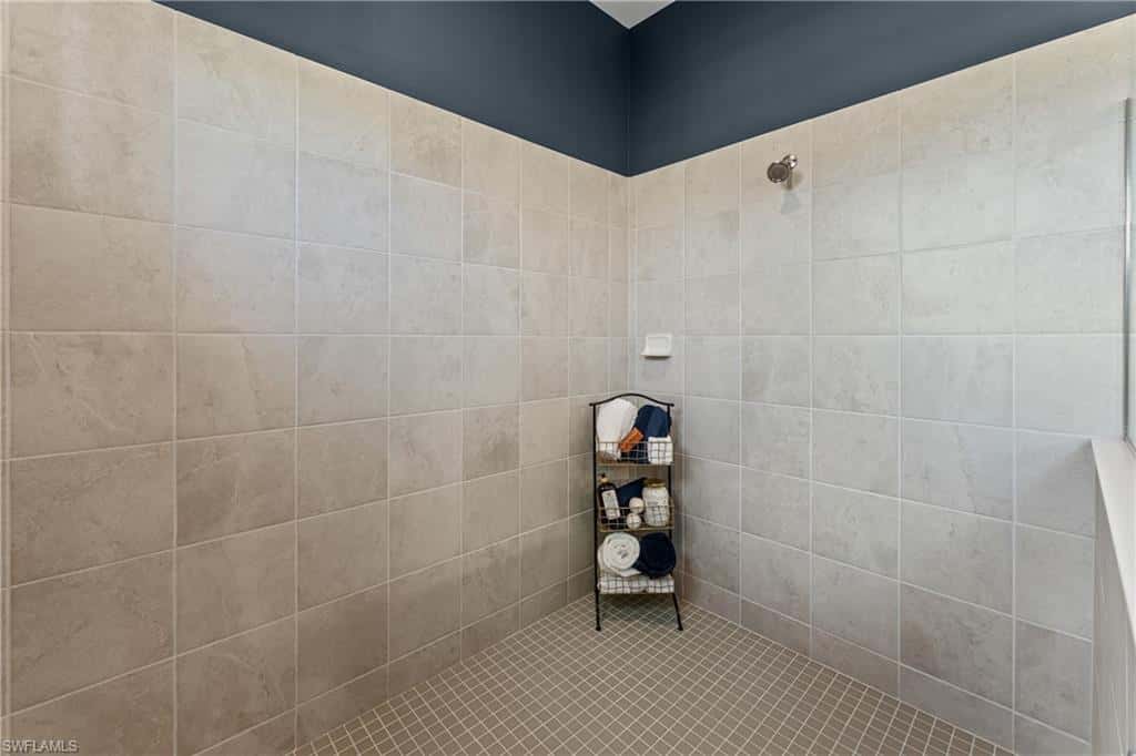 20104 Everwood Dr, Estero, photo 17