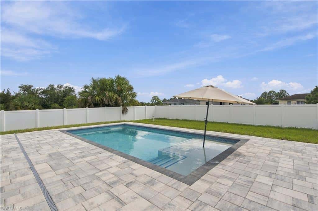 1120 Fontana St, Lehigh Acres, photo 7