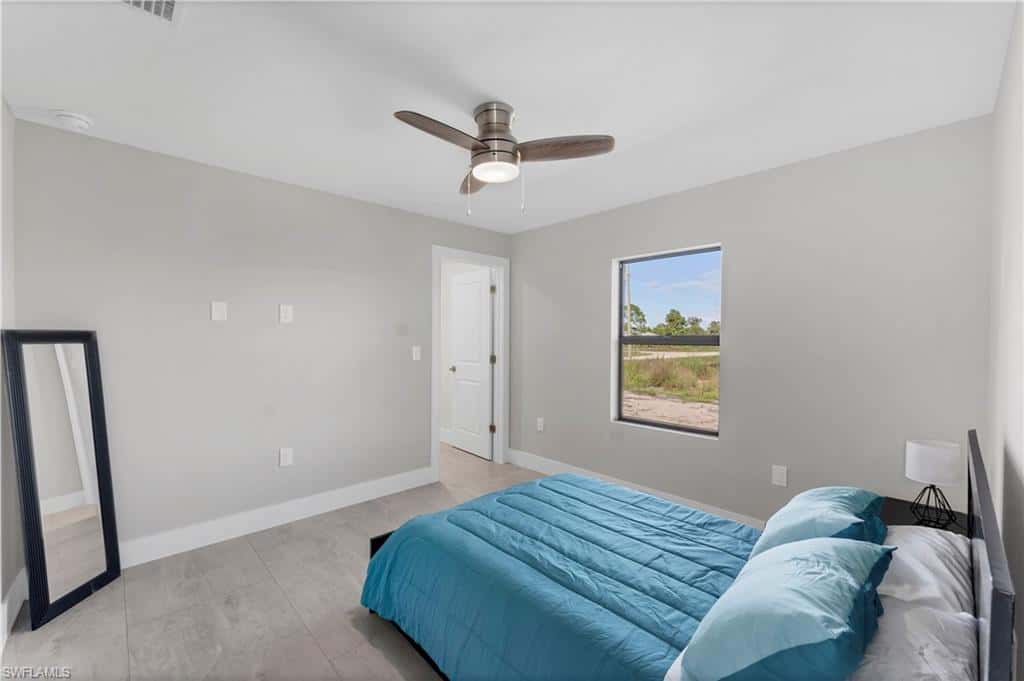 1120 Fontana St, Lehigh Acres, photo 9