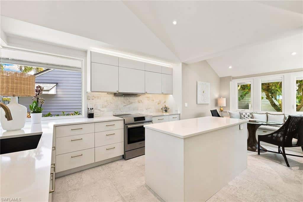 643 Bridgeway Ln, Naples, photo 17