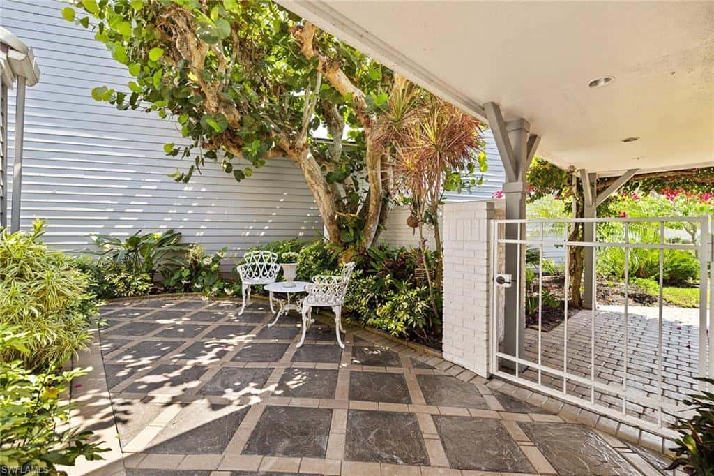 643 Bridgeway Ln, Naples, photo 48