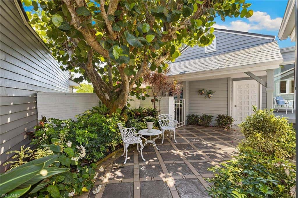 643 Bridgeway Ln, Naples, photo 44