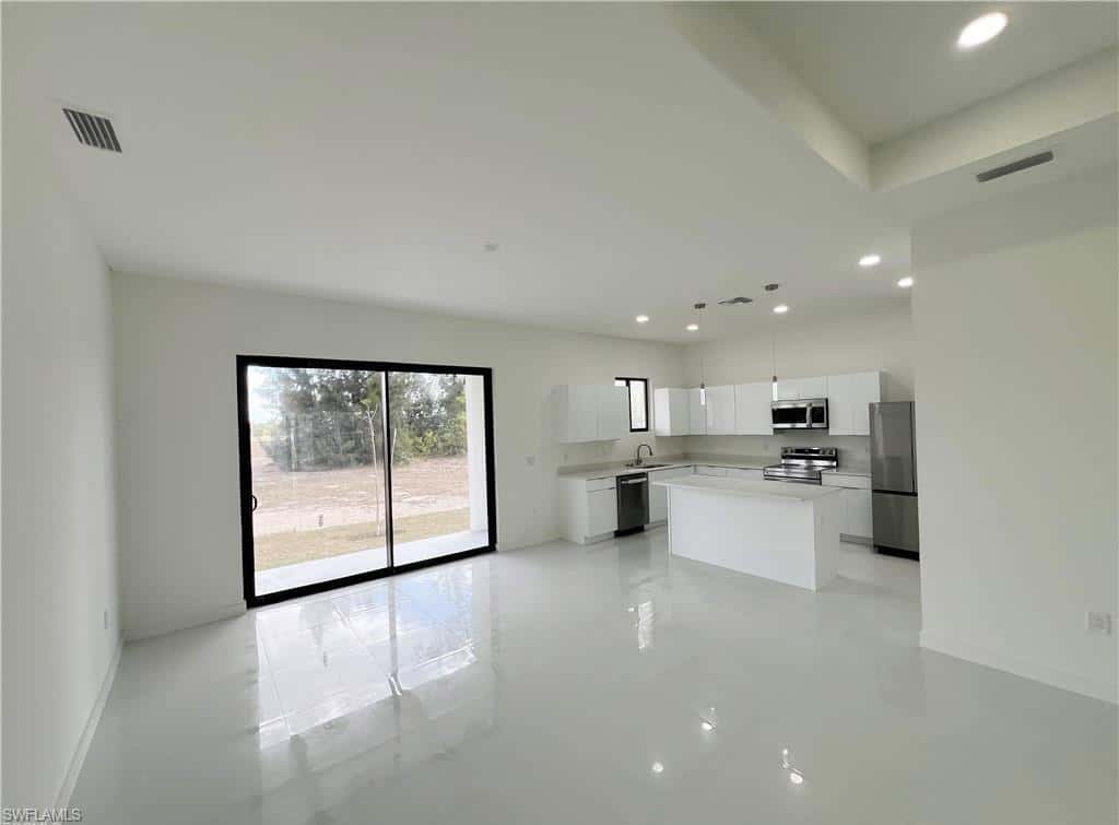 2113 41st Ave, Cape Coral, photo 4