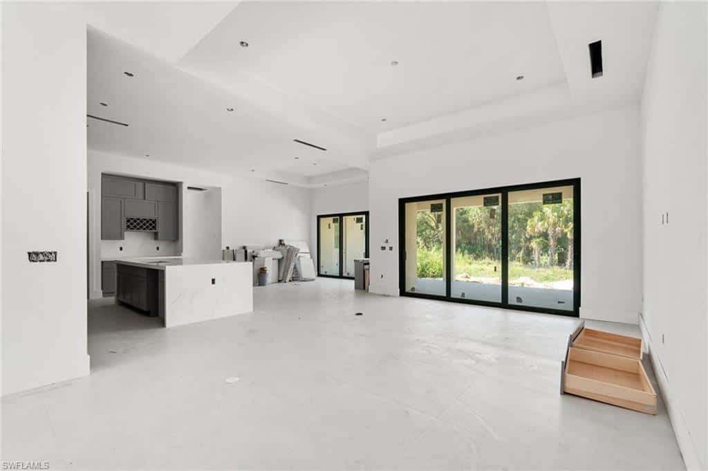 721 Golden Gate Blvd, Naples, photo 13