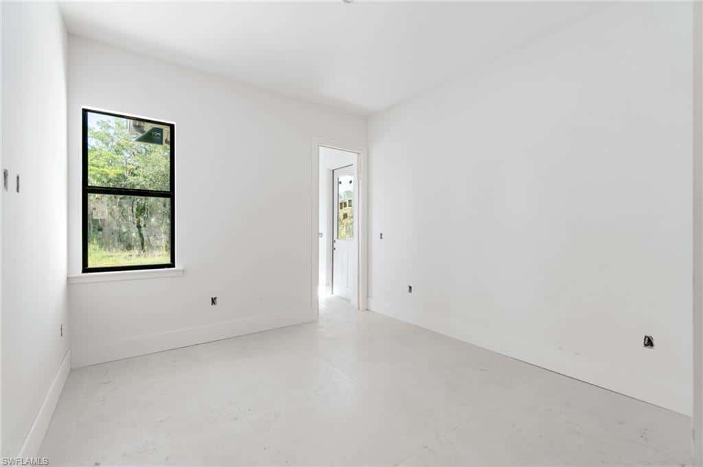 721 Golden Gate Blvd, Naples, photo 30
