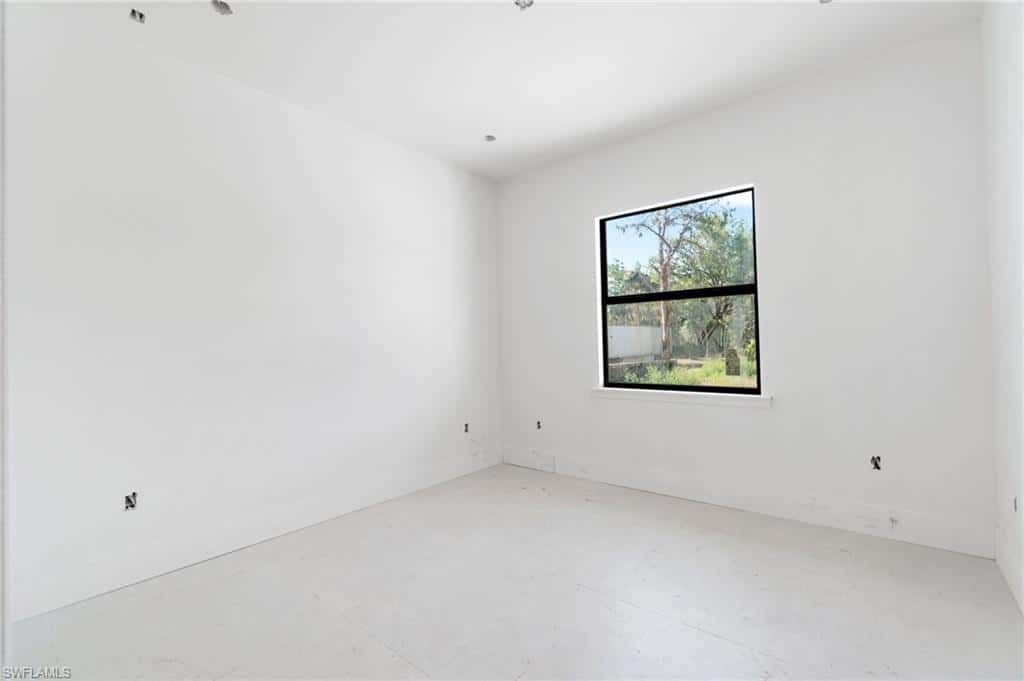 721 Golden Gate Blvd, Naples, photo 34