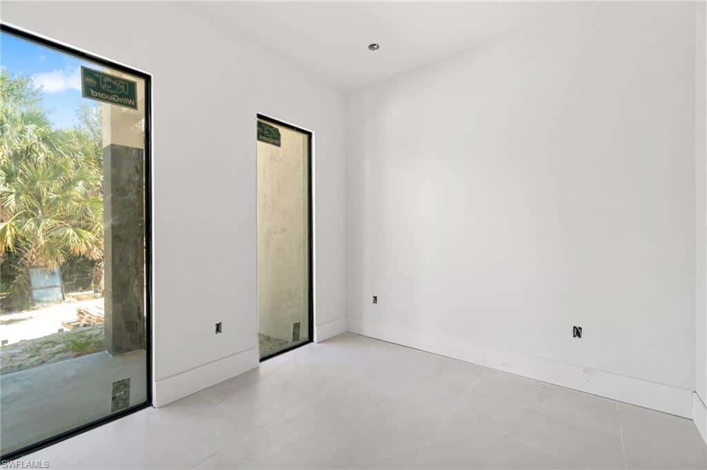 721 Golden Gate Blvd, Naples, photo 10