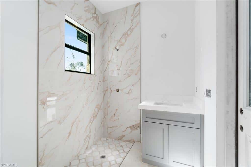 721 Golden Gate Blvd, Naples, photo 33