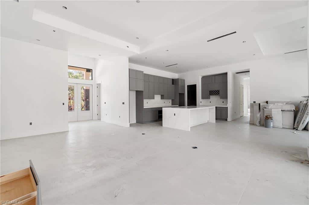 721 Golden Gate Blvd, Naples, photo 14