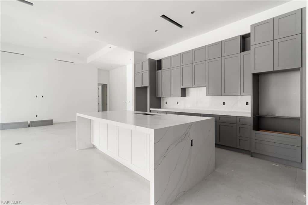 721 Golden Gate Blvd, Naples, photo 18