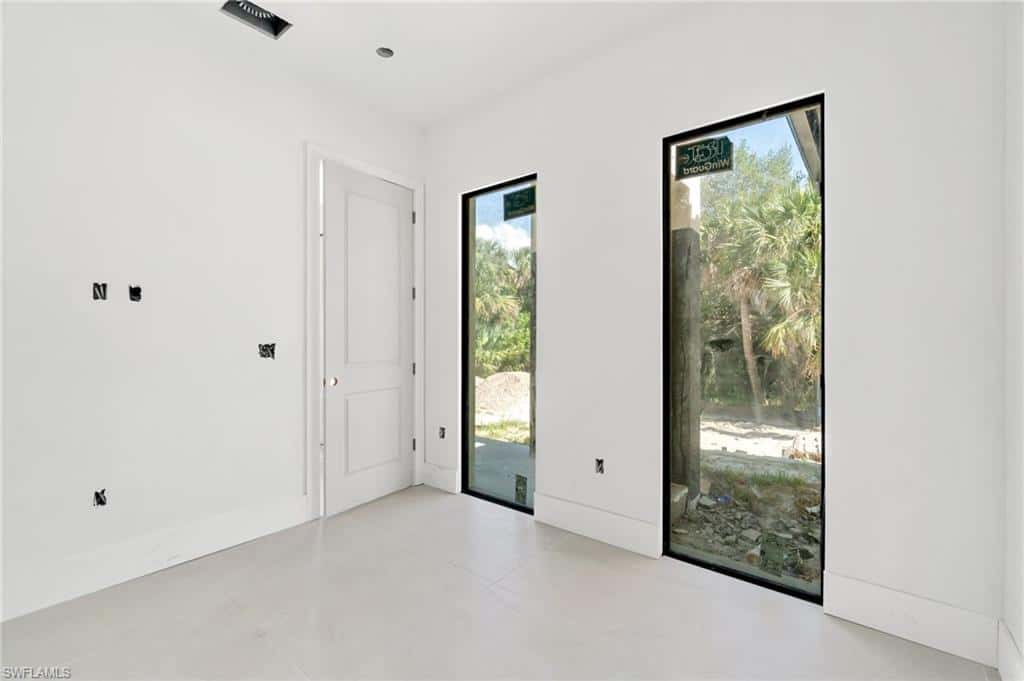 721 Golden Gate Blvd, Naples, photo 11