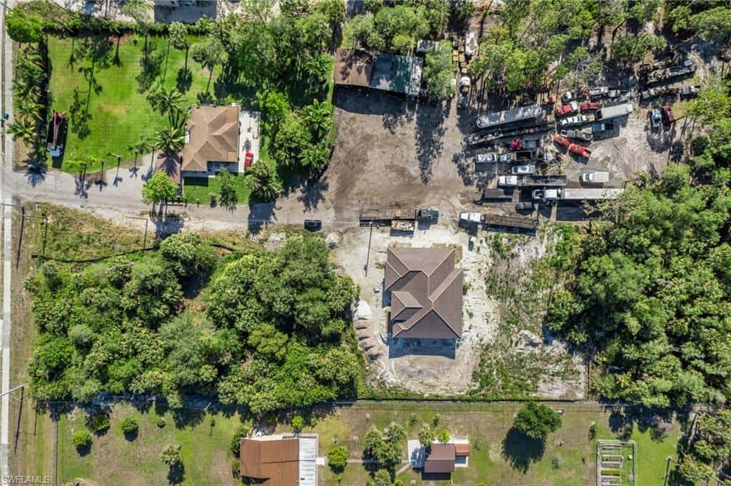 721 Golden Gate Blvd, Naples, photo 44