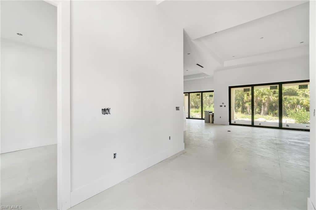 721 Golden Gate Blvd, Naples, photo 8