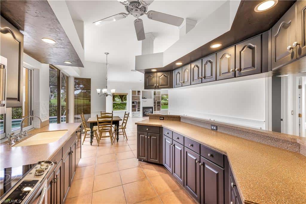1952 Imperial Golf Co Blvd, Naples, photo 9