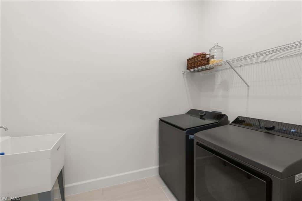 19450 Hinkley Dr, Estero, photo 30