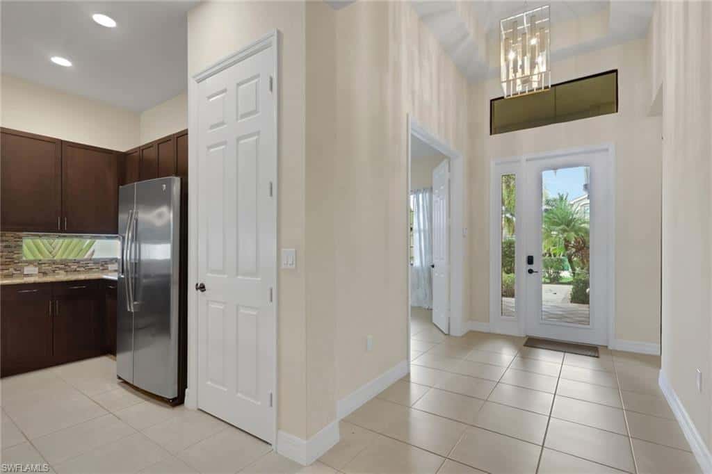2862 Cinnamon Bay Cir, Naples, photo 6