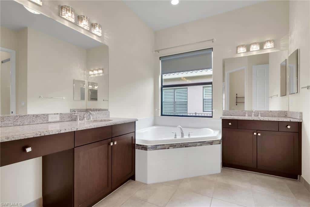 2862 Cinnamon Bay Cir, Naples, photo 13