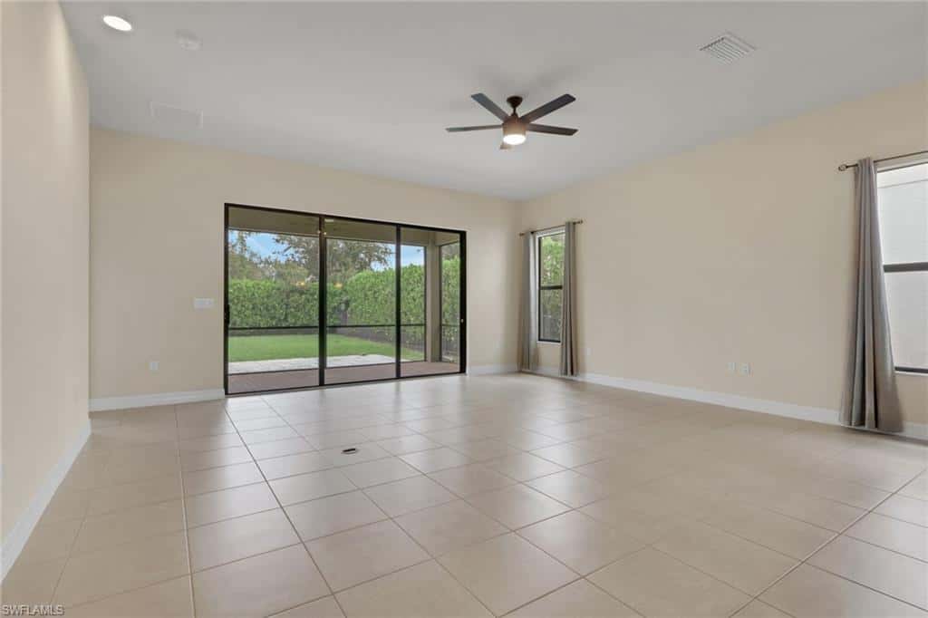 2862 Cinnamon Bay Cir, Naples, photo 4