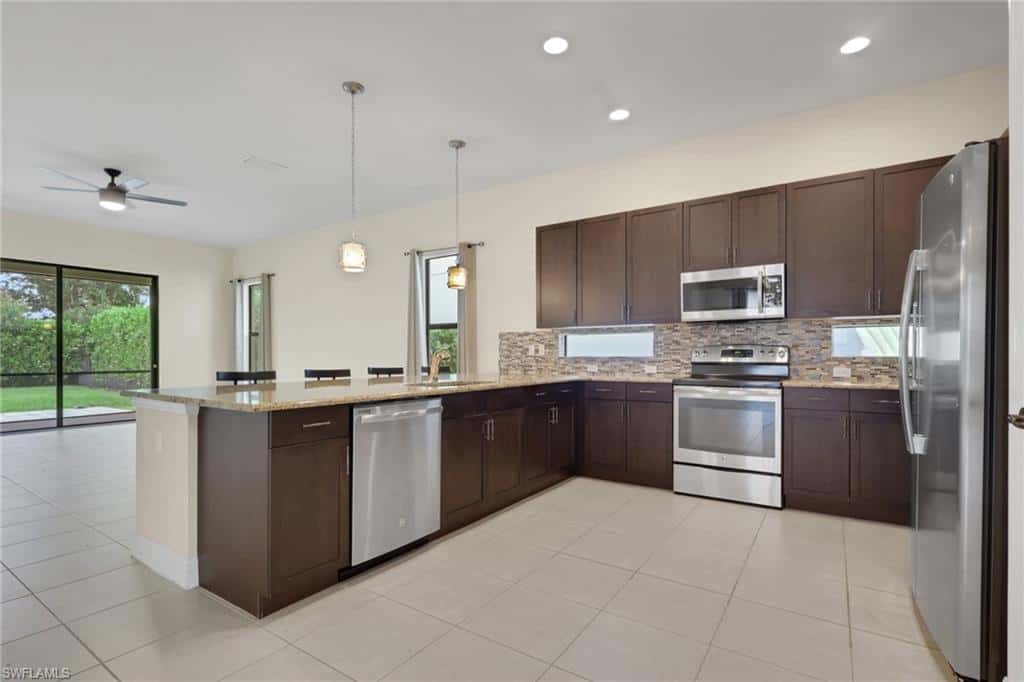 2862 Cinnamon Bay Cir, Naples, photo 8