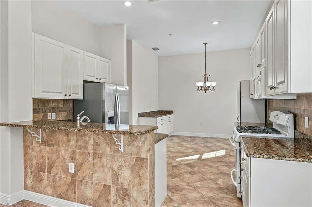3142 Aviamar Cir #201, Naples, photo 4