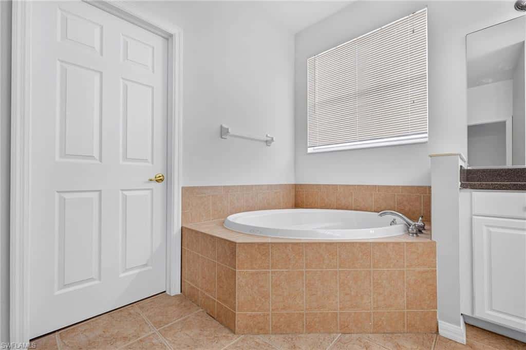 12503 Stone Tower Loop, Fort Myers, photo 22