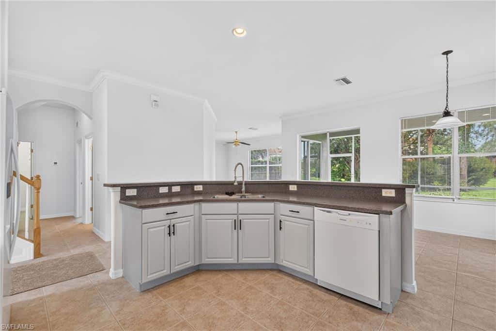 12503 Stone Tower Loop, Fort Myers, photo 9