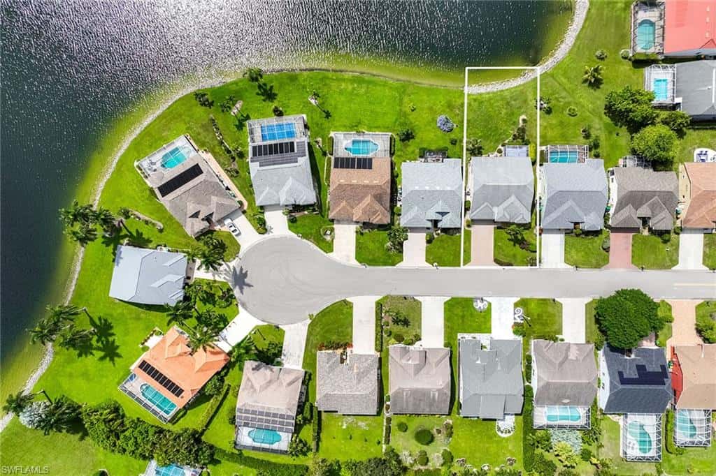 6635 Vancouver Ln, Naples, photo 22