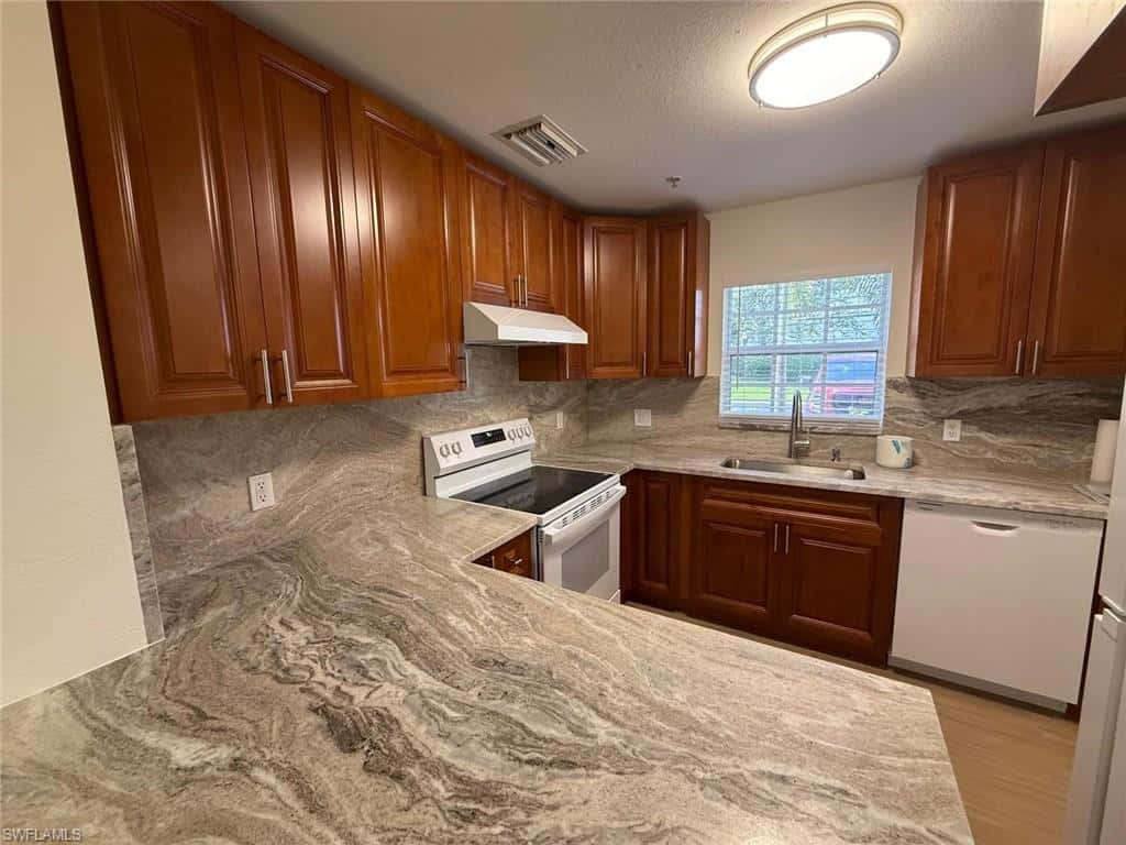 9051 Gervais Cir #1508, Naples, photo 11