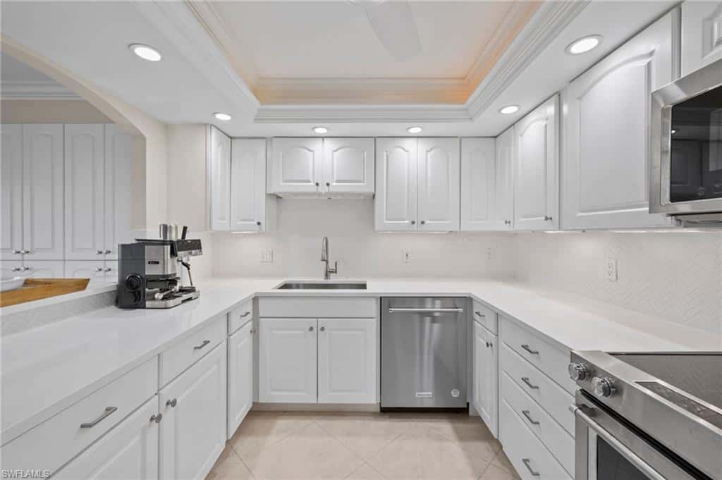 2880 Gulf Shore Blvd #410, Naples, photo 13