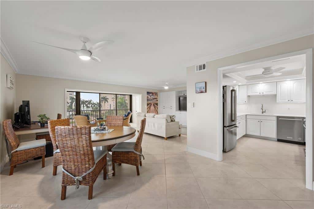 2880 Gulf Shore Blvd #410, Naples, photo 12