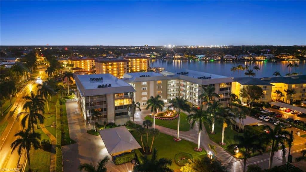 2880 Gulf Shore Blvd #410, Naples, photo 7