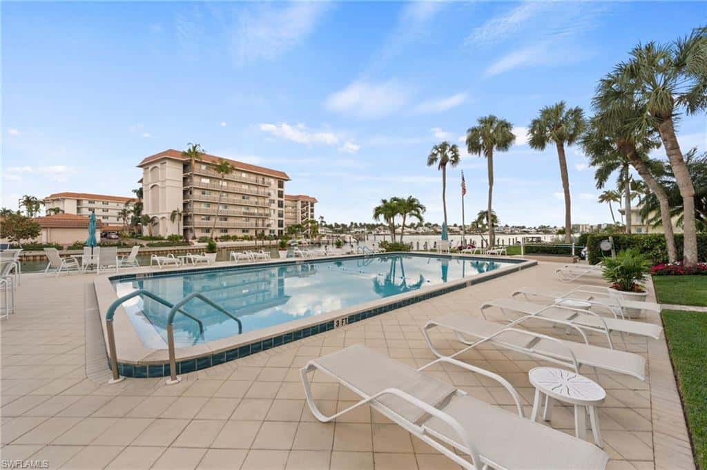 2880 Gulf Shore Blvd #410, Naples, photo 41