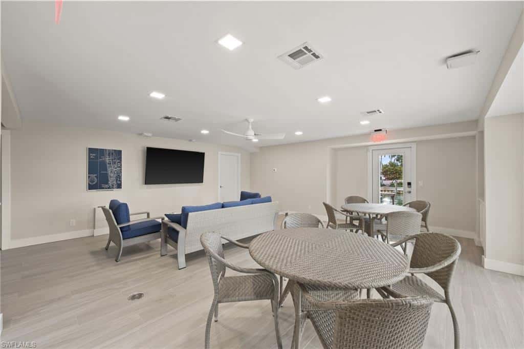 2880 Gulf Shore Blvd #410, Naples, photo 45