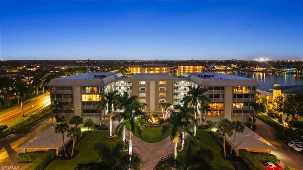 2880 Gulf Shore Blvd #410, Naples, photo 4
