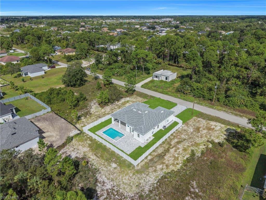 752 Clancy St, Lehigh Acres, photo 43