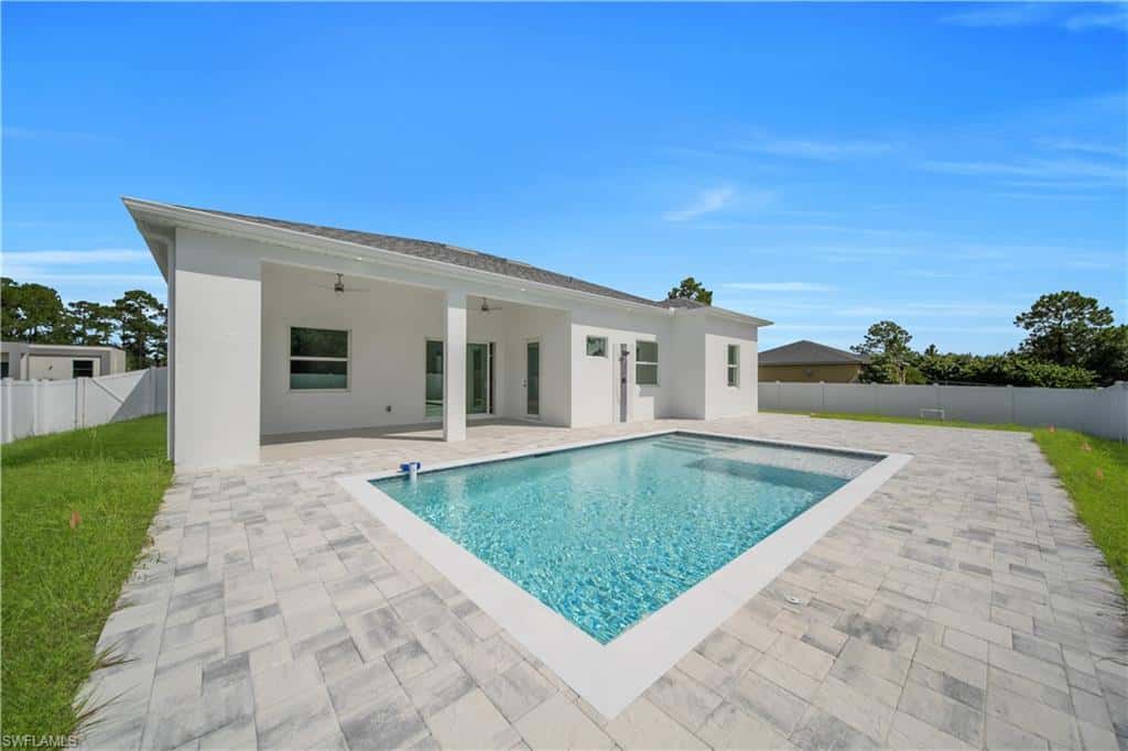 752 Clancy St, Lehigh Acres, photo 36