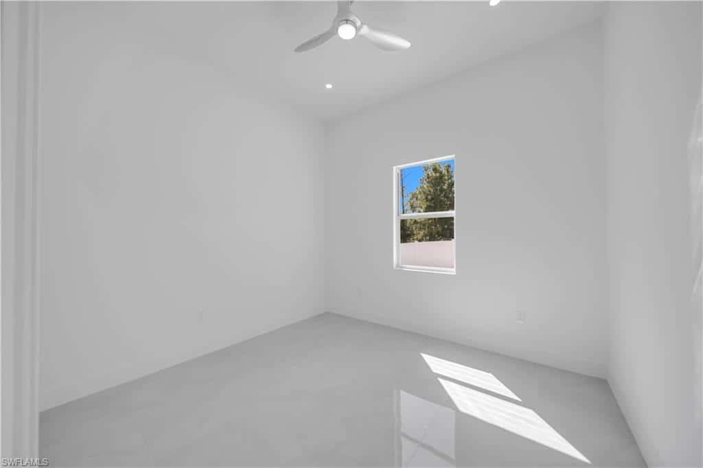 752 Clancy St, Lehigh Acres, photo 24