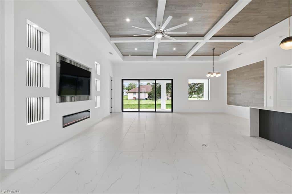 3205 11th St, Lehigh Acres, photo 9