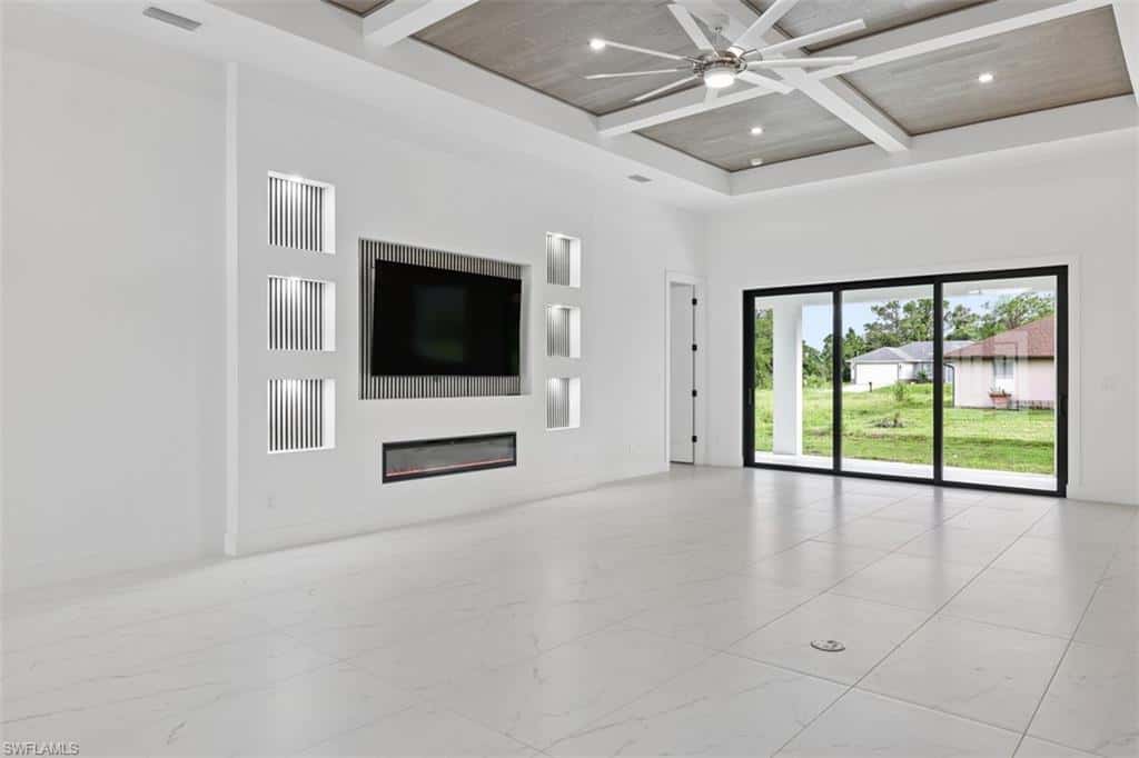 3205 11th St, Lehigh Acres, photo 8