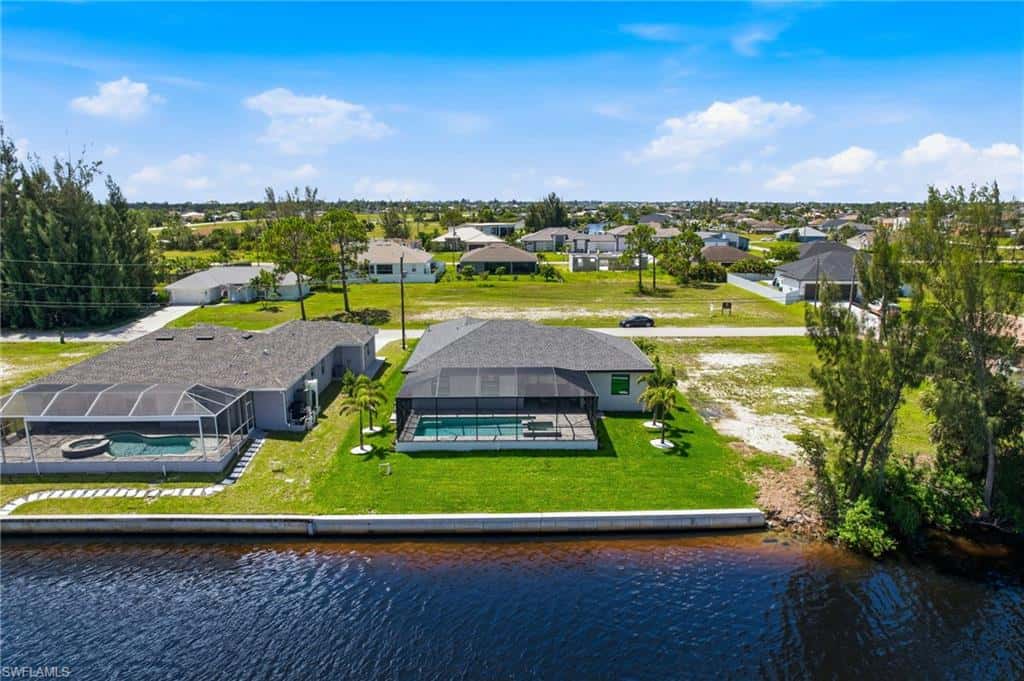 3229 21st Ter, Cape Coral, photo 43