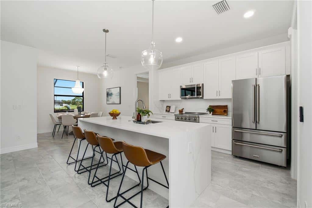 3229 21st Ter, Cape Coral, photo 4