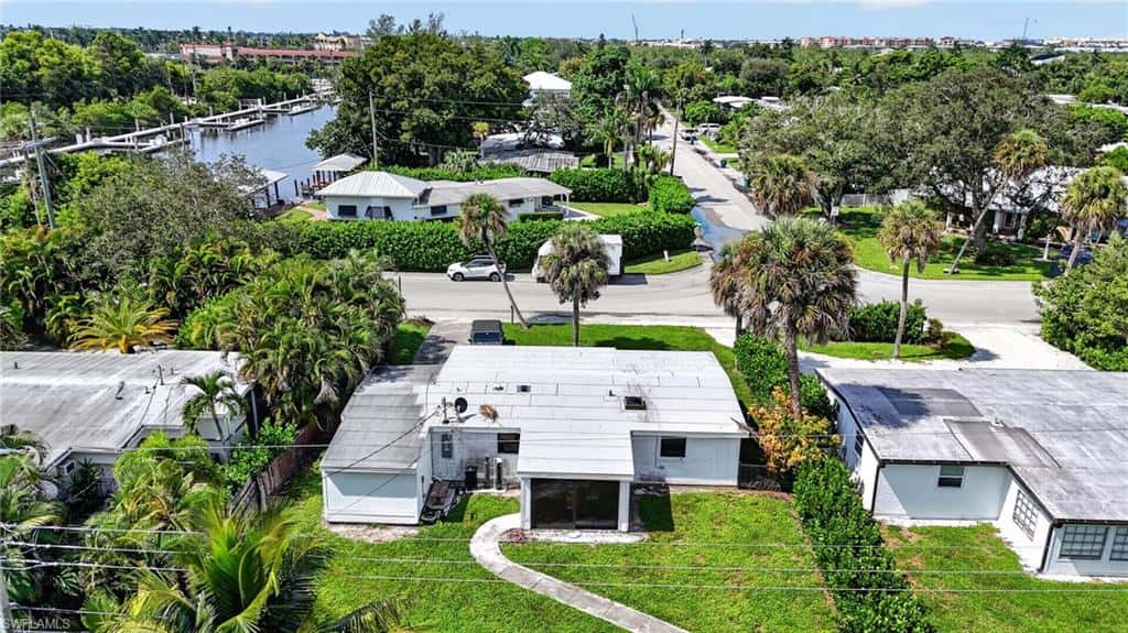 1363 Brookside Dr, Naples, photo 43