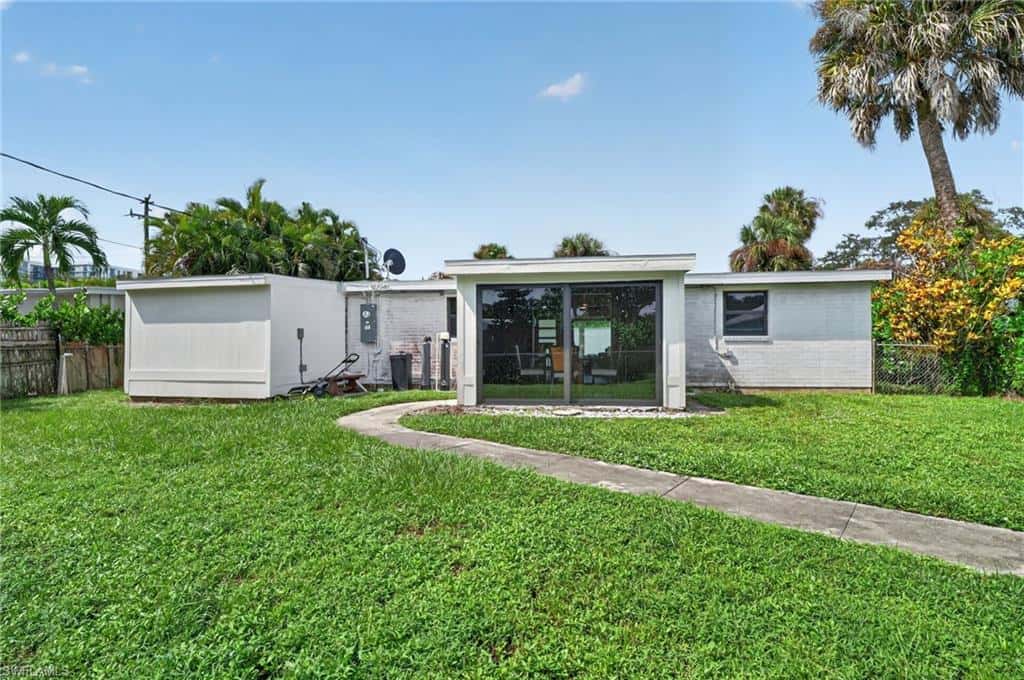 1363 Brookside Dr, Naples, photo 39