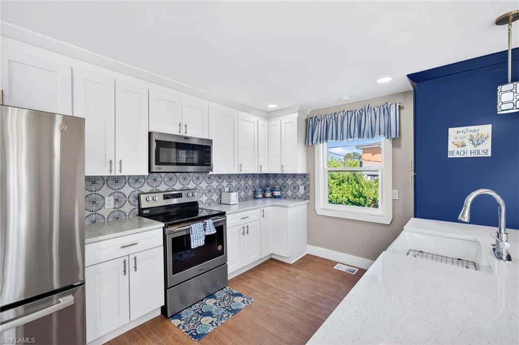167 Mandalay Rd, Fort Myers Beach, photo 15