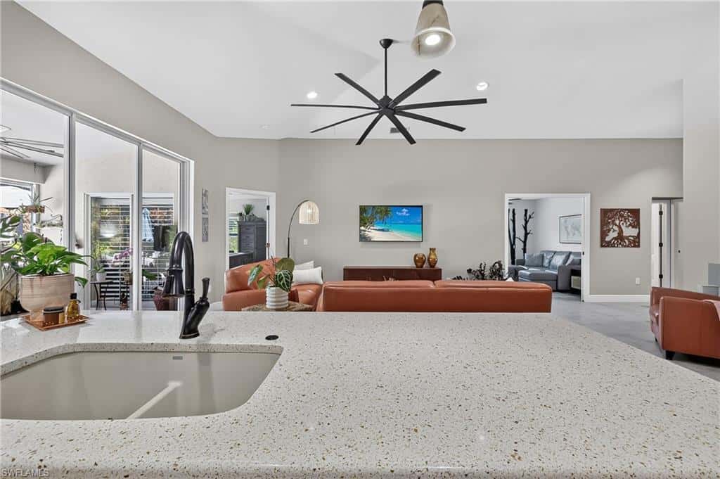 14066 Castle Hill Way, Fort Myers, photo 17
